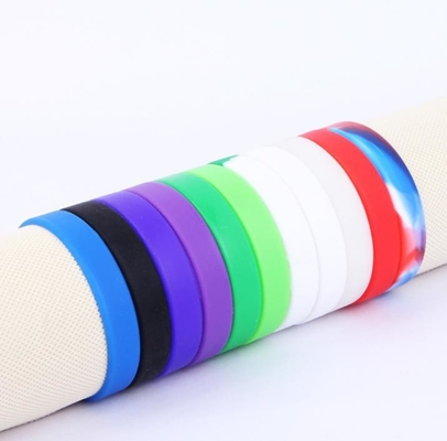 Bracelets flexibles mous en caoutchouc de silicone 202*12*2mm pour le joueur de basket