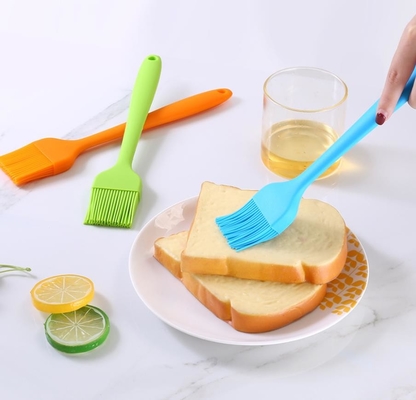 Pleine brosse de cuisson de silicone de catégorie comestible de grandes tailles avec l'insde en nylon