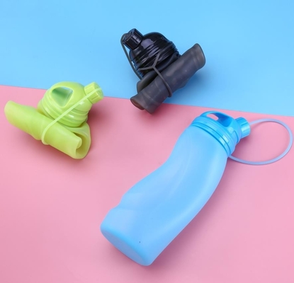 BPA libèrent les bouteilles d'eau se pliantes 500ML de silicone de sports en plein air de catégorie comestible