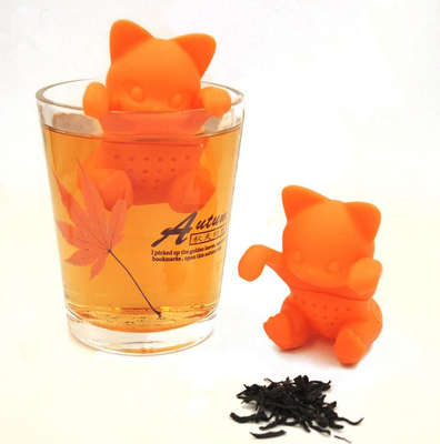 Le chat orange a formé les tamis sûrs taux de dilution de thé de silicone de catégorie comestible libres