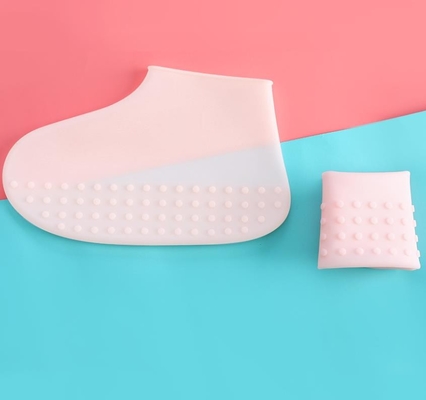Protecteurs de chaussure de silicone de conception de mode pendant des jours pluvieux avec 3 tailles différentes