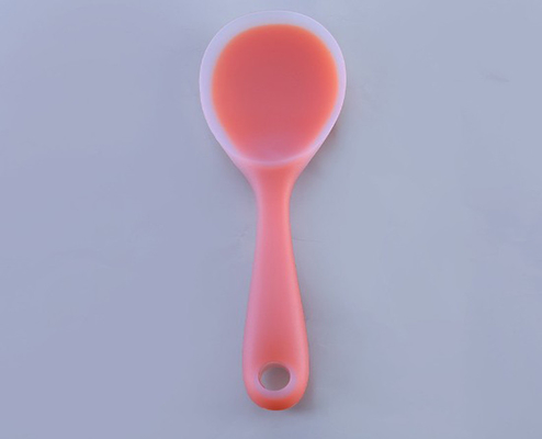 Le riz de silicone de catégorie comestible administre des outils à la cuillère de cuisine avec la couleur translucide