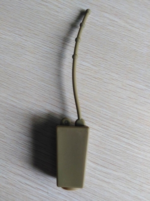Porte-bouteilles noire de silicone de la couleur 29ML avec la bouteille de pp pour l'aseptisant de main